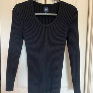 GAP Black Ribbed Knit Top